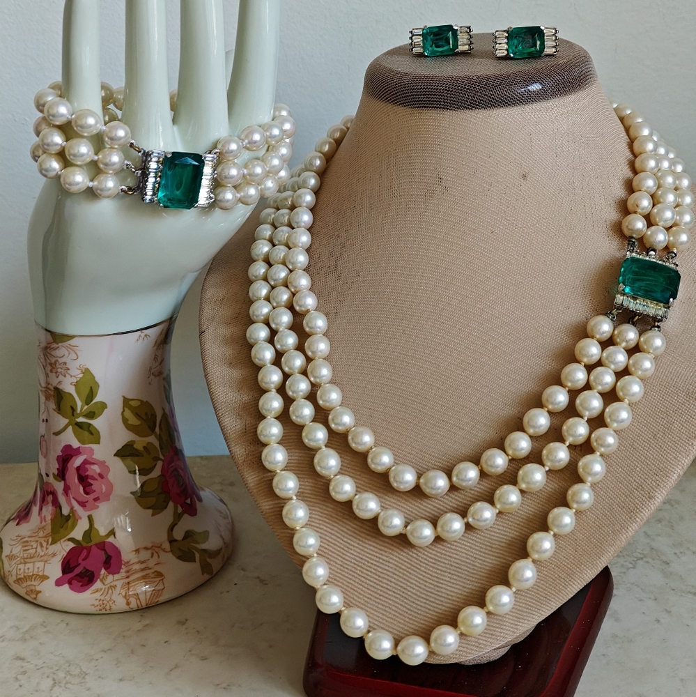 Vintage Vendome "Flawed" Poured Emerald Glass & Pearls Jewelry Set